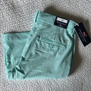 NEW Vineyard Vines Performance Breaker Shorts - Boys Size 18 - Island Paradise
